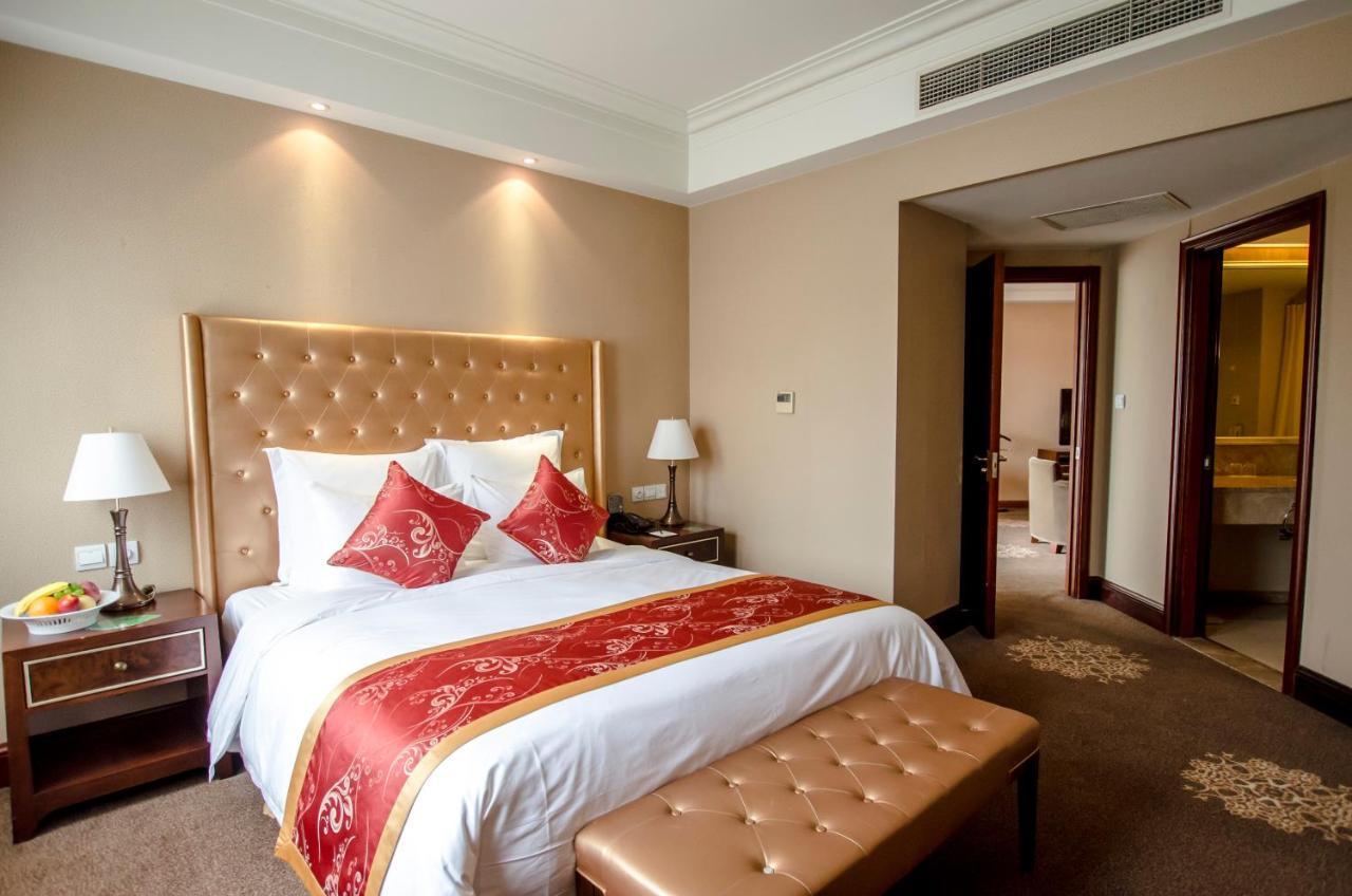 เฝิ่นหยัง การ์เด้น บูติค โฮเต็ล Hotel เซี่ยงไฮ้ ภายนอก รูปภาพ